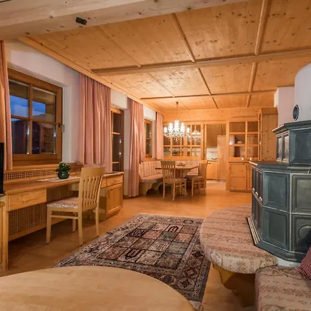 Lusina Aparthotel *